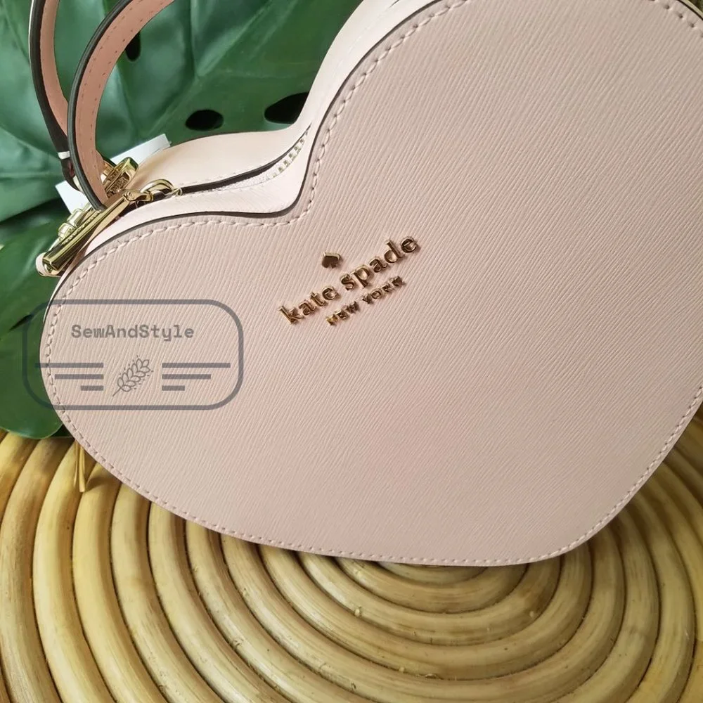 Tik Tok viral!!!  Kate Spade NWT Heart Love Shack Crossbody Chalk Light Pink - Picture 3 of 13